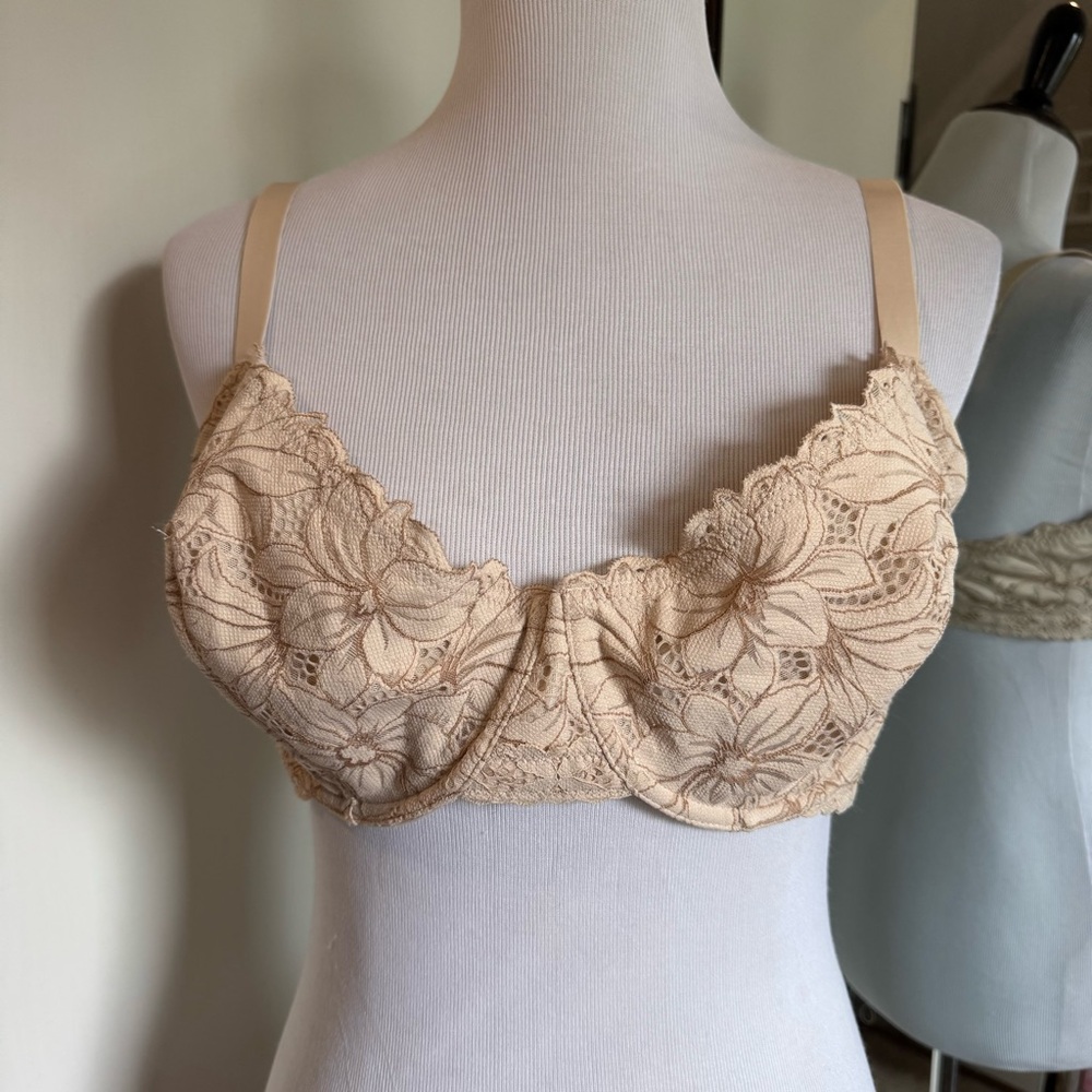 aerie Lace Underwire Bralette in Nude